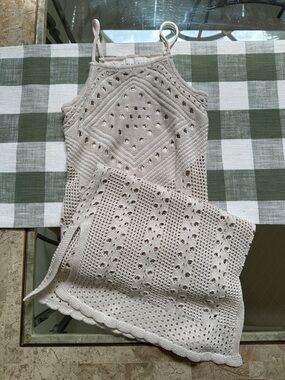 Olive & Oak Beige Crochet Midi Dress